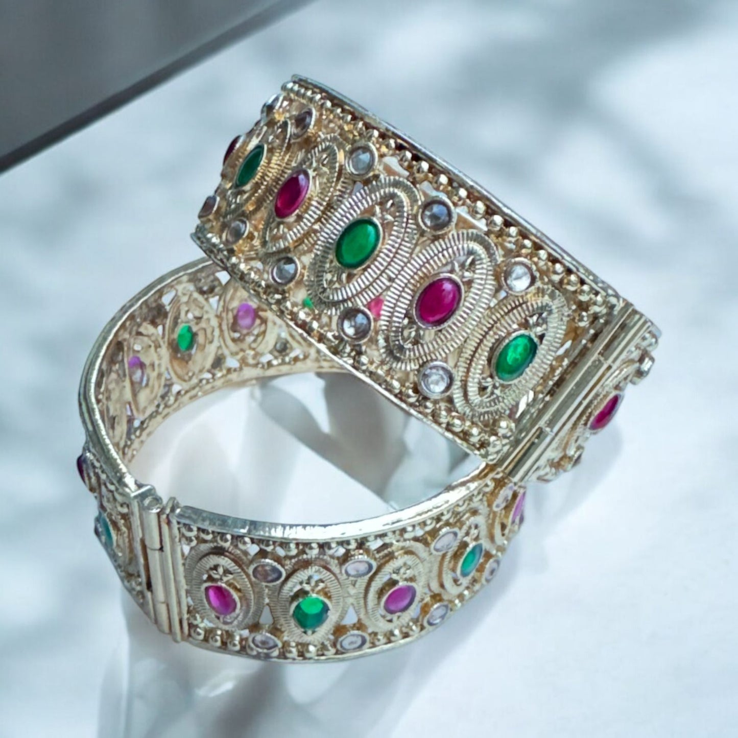 Adjustable Gold look Kade with Beautiful Detailing with Stones