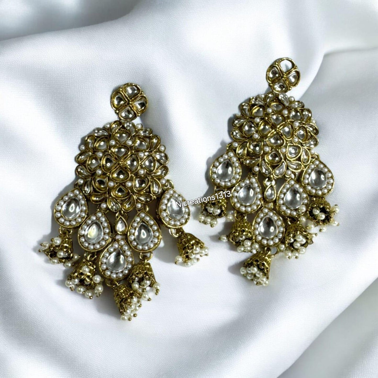 Oversized Kundan Chand Bali