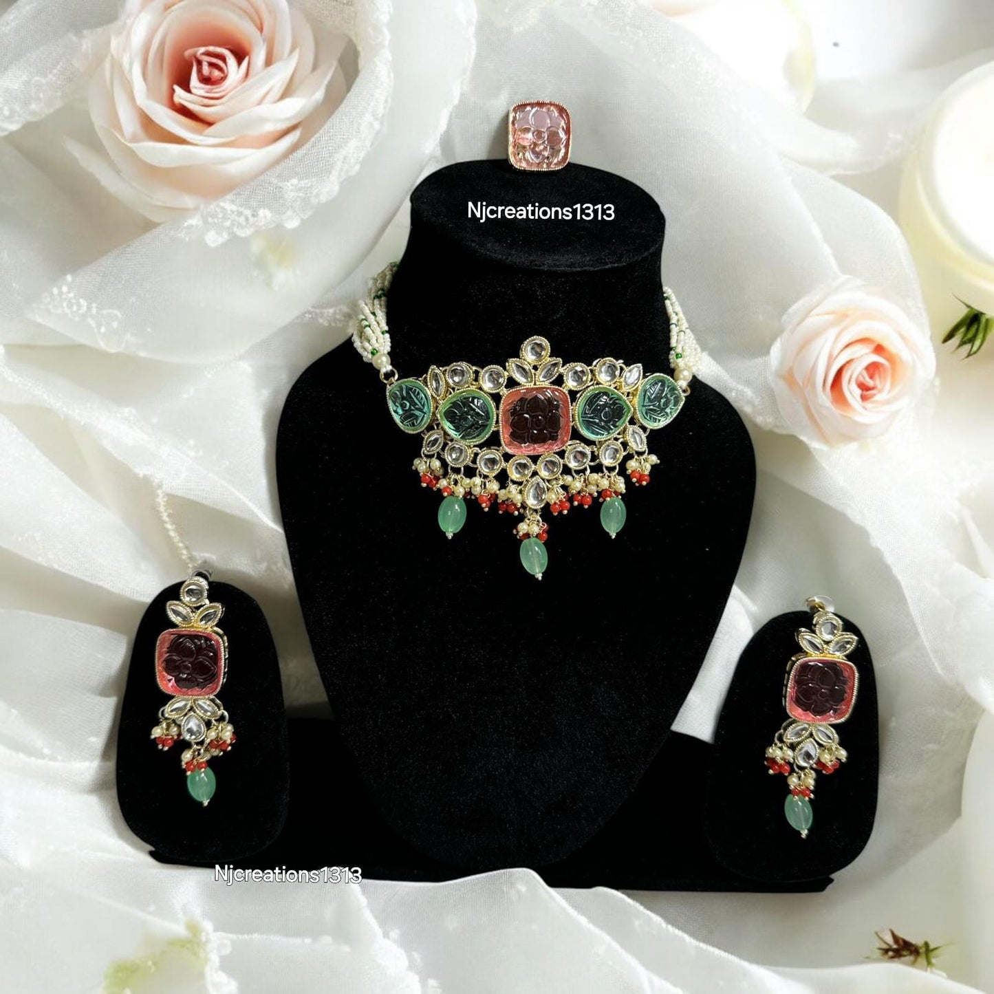 Gold Plated Necklace Set Detailed with Studs & Ring