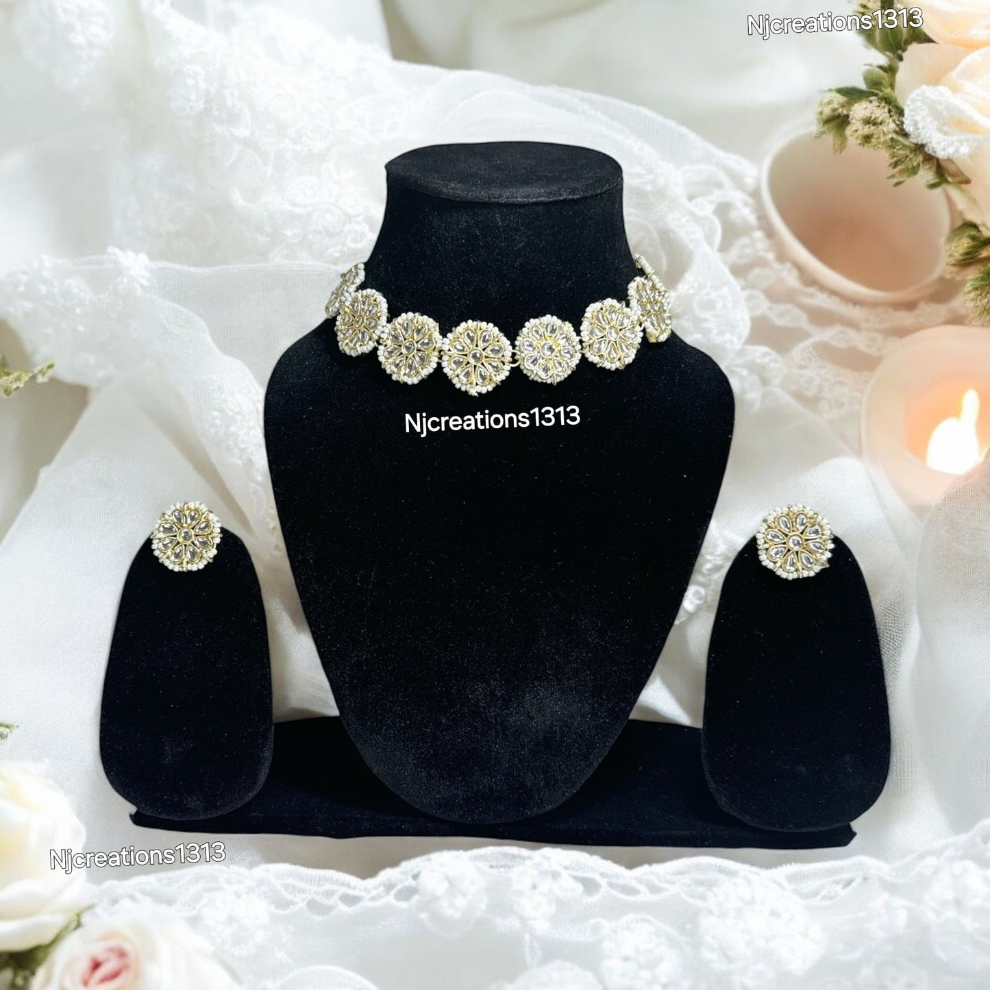 Simple Flower Neckline with Earrings